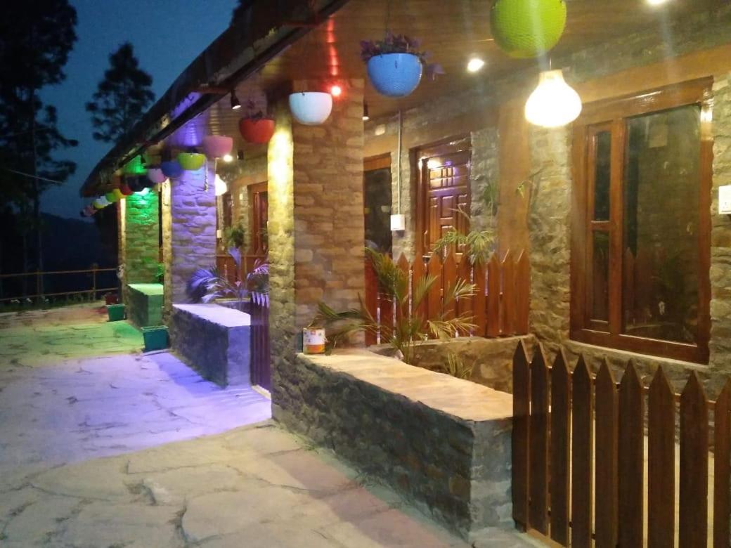 Nature Villaas Basa Homestay Pauri Exterior photo