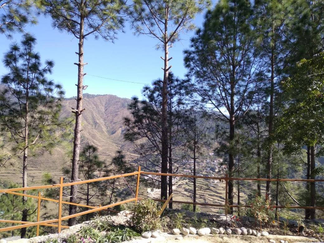 Nature Villaas Basa Homestay Pauri Exterior photo