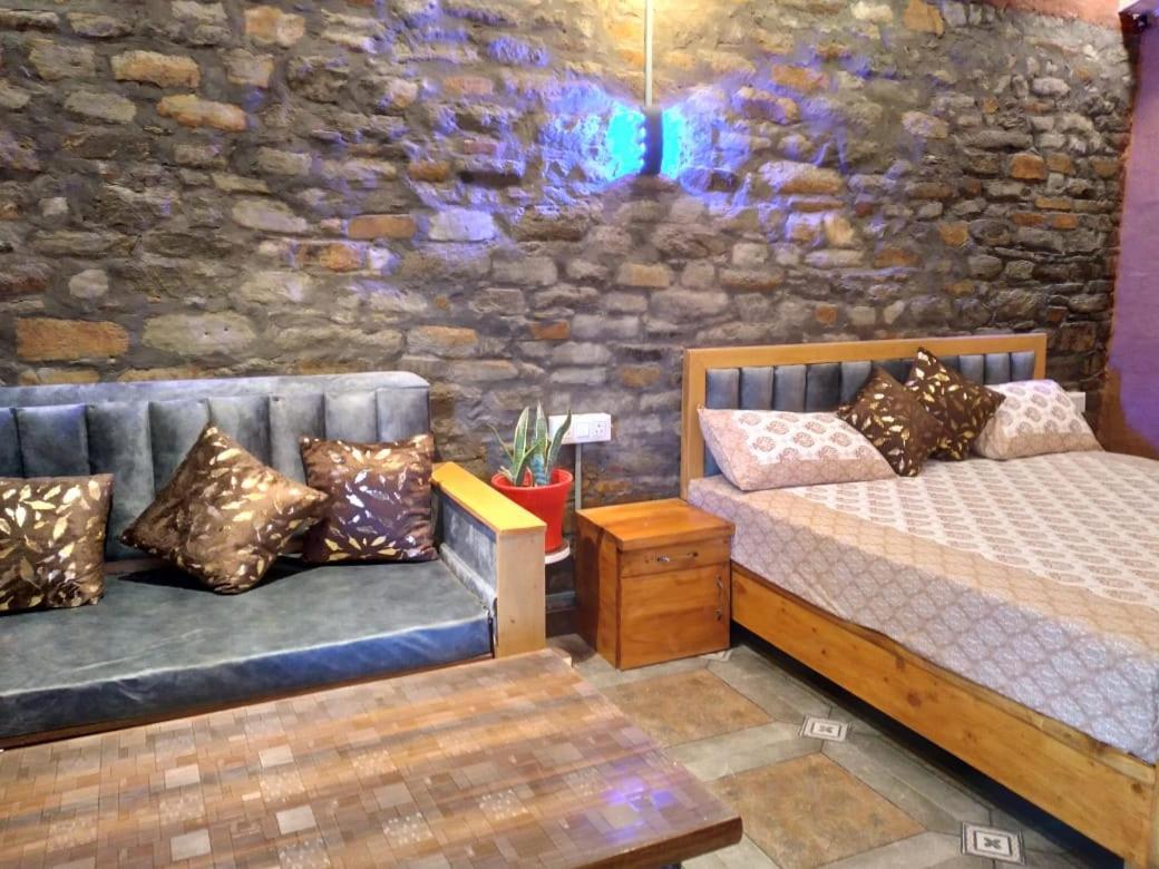 Nature Villaas Basa Homestay Pauri Exterior photo