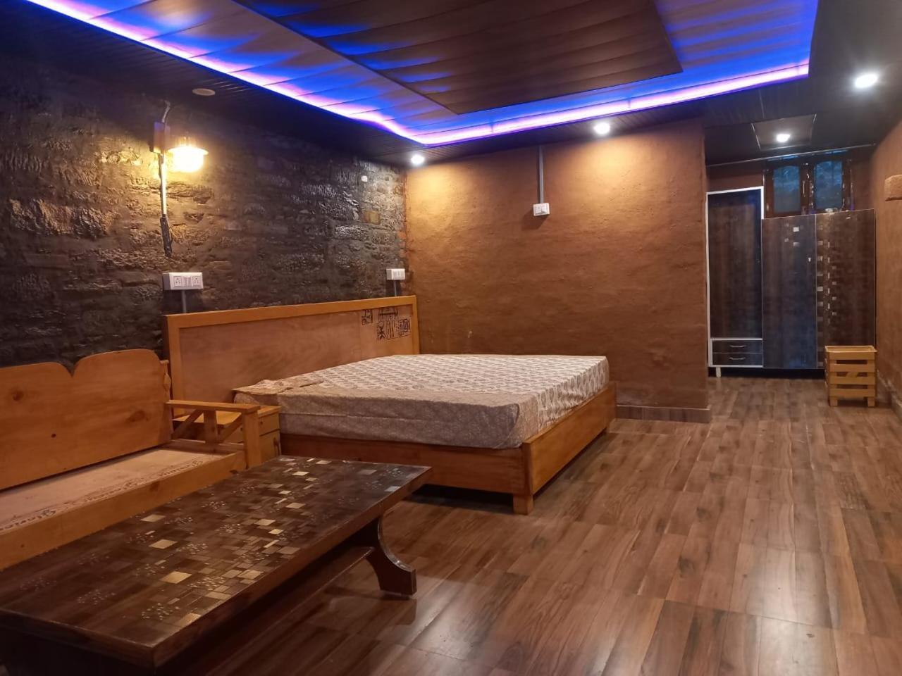 Nature Villaas Basa Homestay Pauri Exterior photo