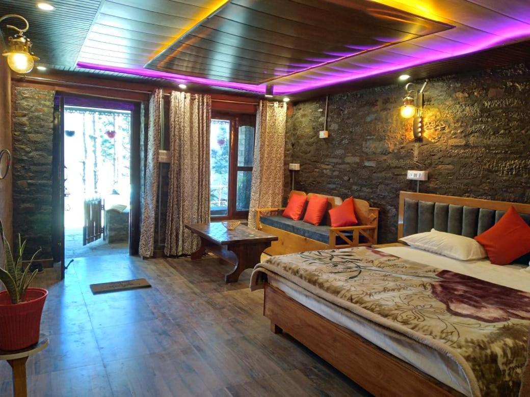 Nature Villaas Basa Homestay Pauri Exterior photo