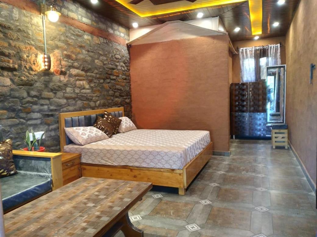 Nature Villaas Basa Homestay Pauri Exterior photo