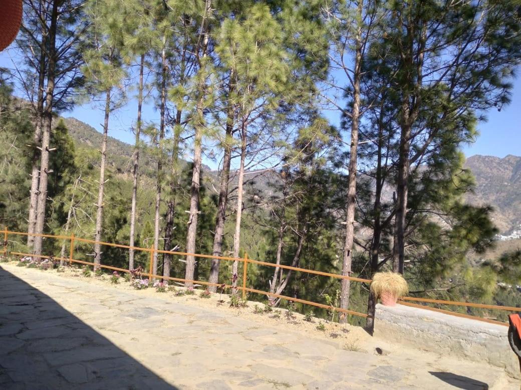 Nature Villaas Basa Homestay Pauri Exterior photo