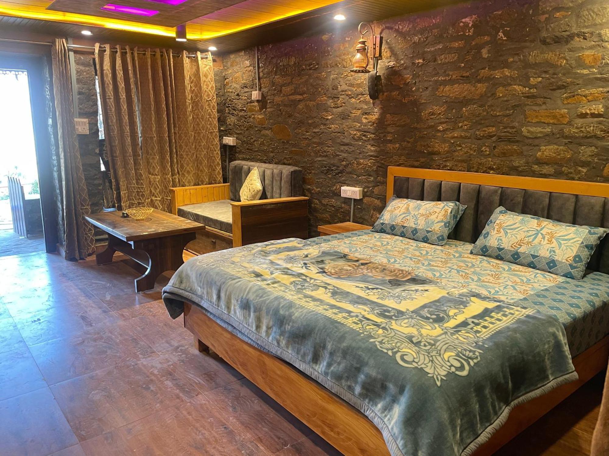 Nature Villaas Basa Homestay Pauri Exterior photo